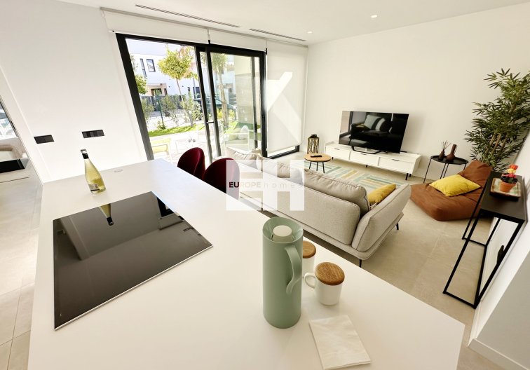 Segunda mano - villa - Santa Rosalia Resort - Inland