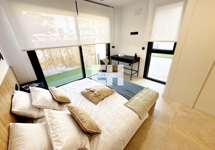 Segunda mano - villa - Santa Rosalia Resort - Inland