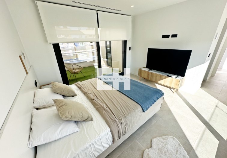 Segunda mano - villa - Santa Rosalia Resort - Inland