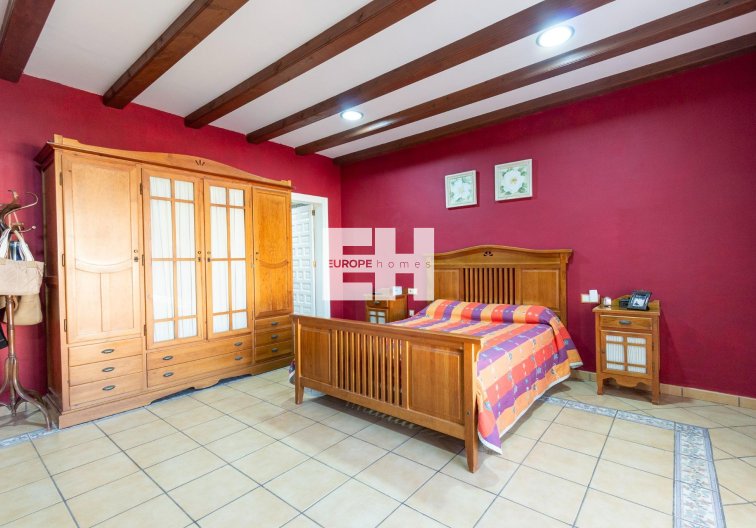 Resale - villa - Torrevieja - Los Balcones 