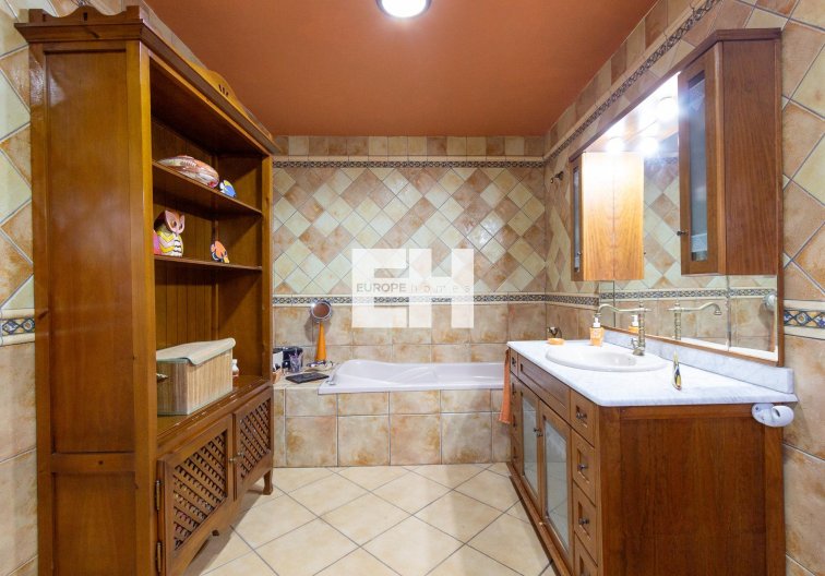 Resale - villa - Torrevieja - Los Balcones 