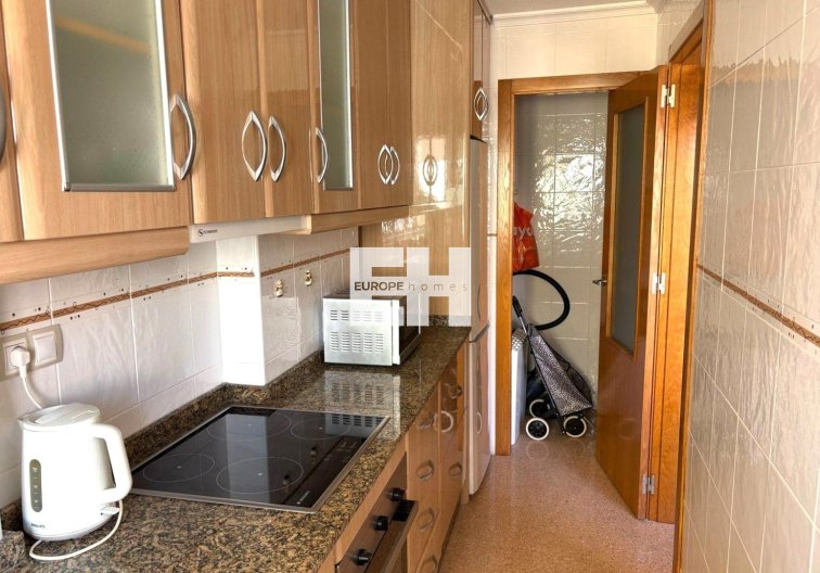 Wiederverkauf - Wohnung - Torrevieja - Centro