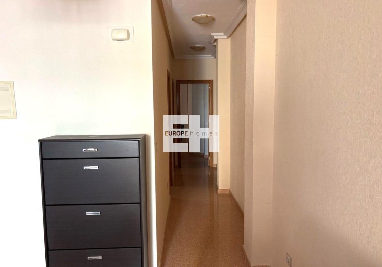 Wiederverkauf - Wohnung - Torrevieja - Centro