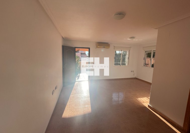 Segunda mano - town house - Los Montesinos - Costa Blanca