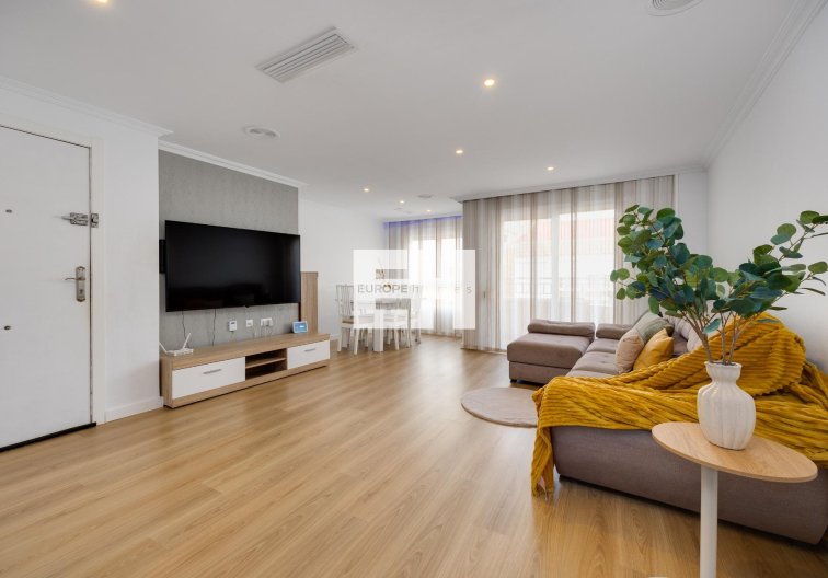 Wiederverkauf - Wohnung - Torrevieja - Centro