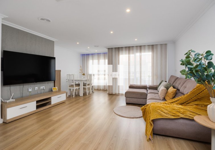 Wiederverkauf - Wohnung - Torrevieja - Centro