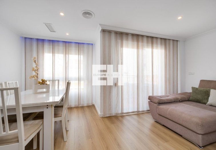 Wiederverkauf - Wohnung - Torrevieja - Centro