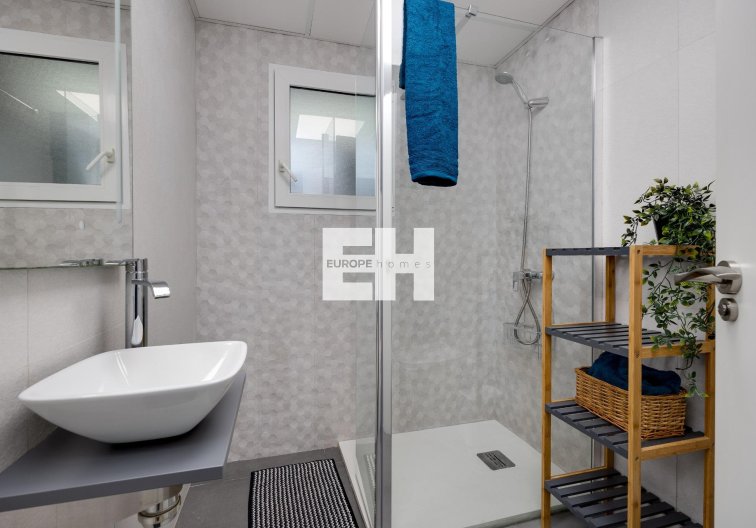 Wiederverkauf - Wohnung - Torrevieja - Centro