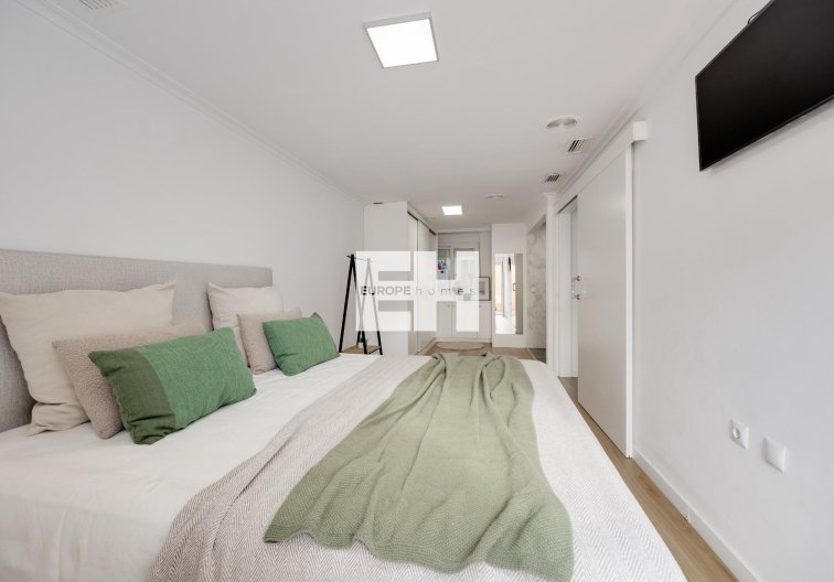 Wiederverkauf - Wohnung - Torrevieja - Centro