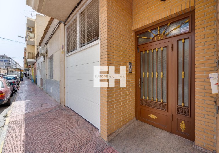 Wiederverkauf - Wohnung - Torrevieja - Centro