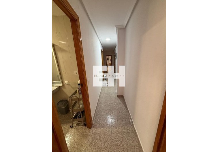Resale - Apartment - Torrevieja - Los Frutales