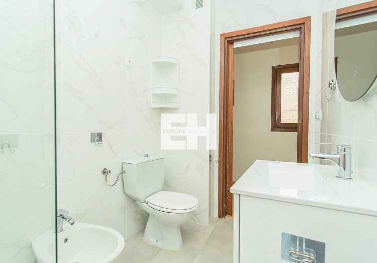 Wiederverkauf - Wohnung - Torrevieja - Playa del Cura