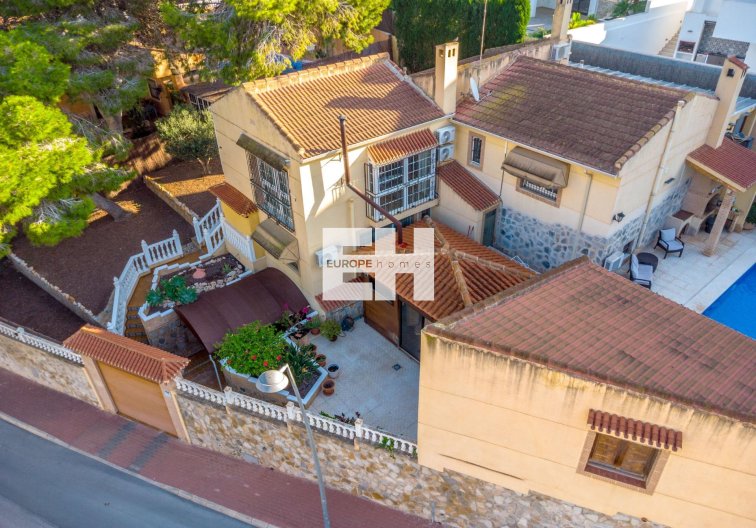 Wiederverkauf - villa - Torrevieja - Los Balcones 