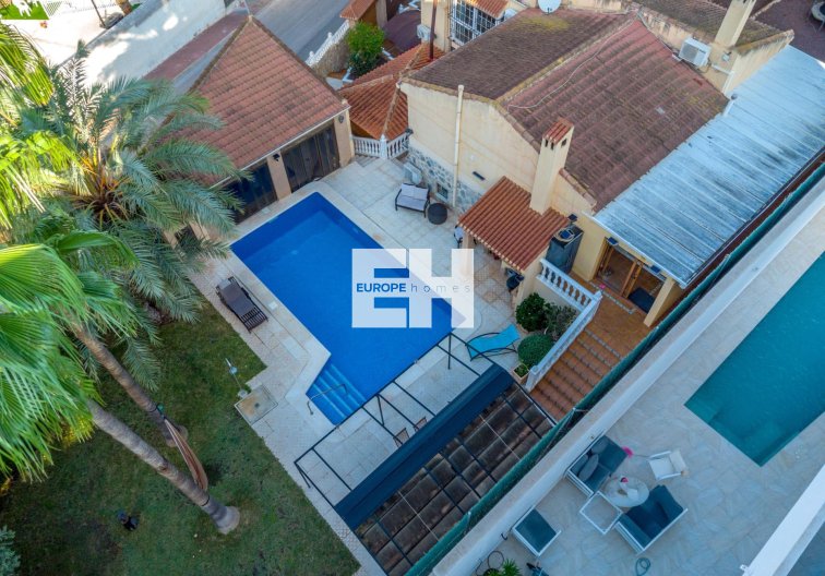 Wiederverkauf - villa - Torrevieja - Los Balcones 