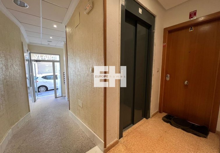 Wiederverkauf - Wohnung - Torrevieja - CENTRO CASCO URBANO