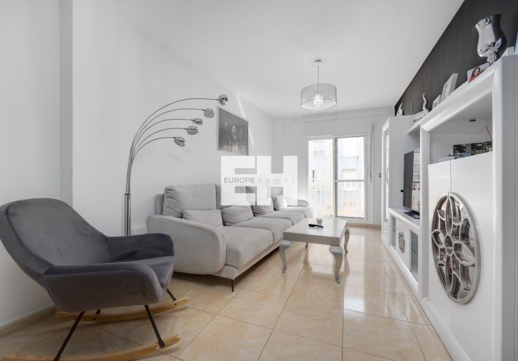Wiederverkauf - Wohnung - Torrevieja - Centro