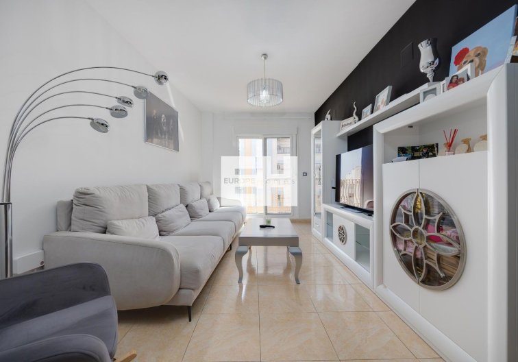 Wiederverkauf - Wohnung - Torrevieja - Centro