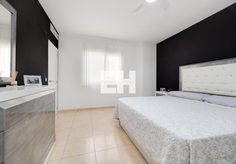 Wiederverkauf - Wohnung - Torrevieja - Centro