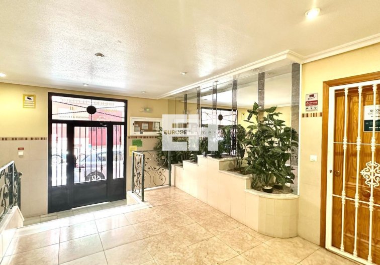 Wiederverkauf - Wohnung - Torrevieja - Centro