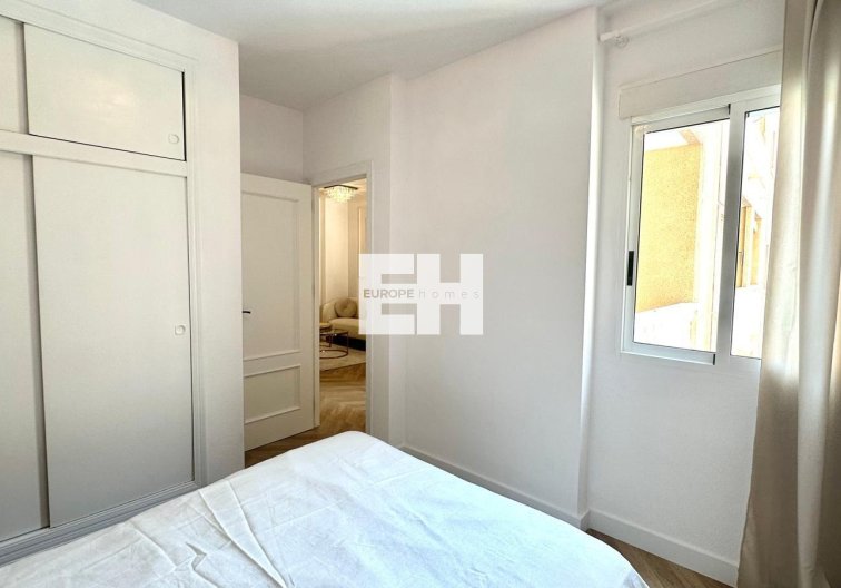 Wiederverkauf - Wohnung - Torrevieja - Centro