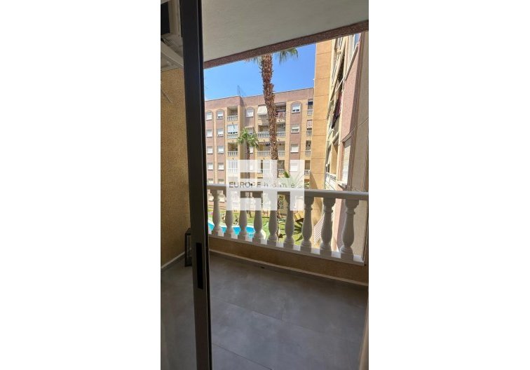 Wiederverkauf - Wohnung - Torrevieja - Centro