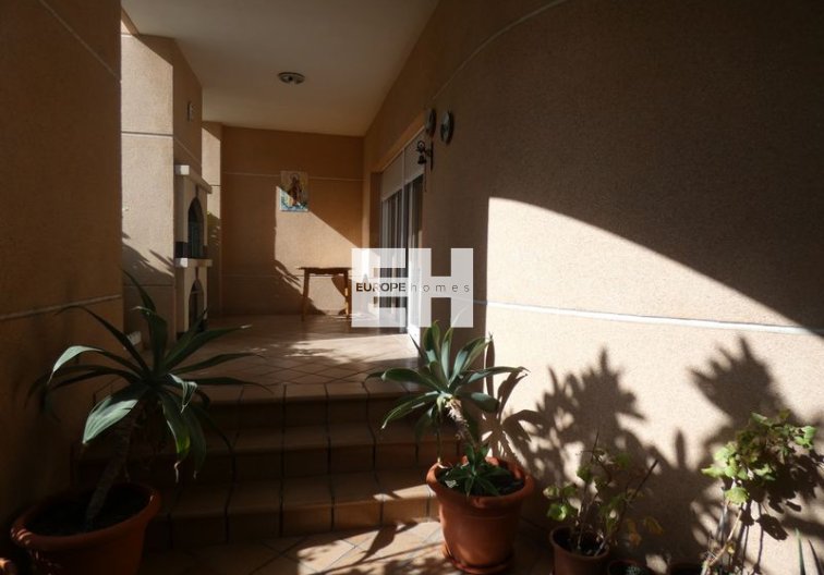 Wiederverkauf - villa - Almoradí - Inland