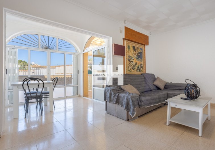 Segunda mano - villa - Torrevieja - Costa Blanca