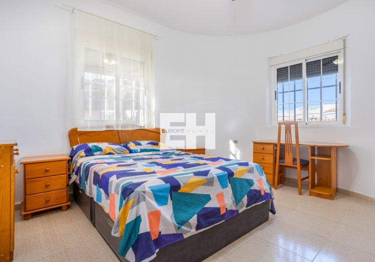 Segunda mano - villa - Torrevieja - Costa Blanca
