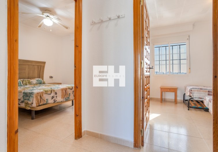 Segunda mano - villa - Torrevieja - Costa Blanca