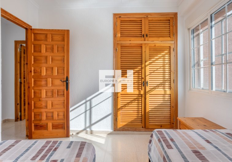 Segunda mano - villa - Torrevieja - Costa Blanca