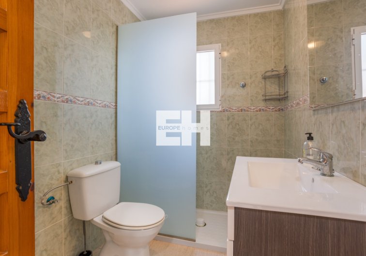 Segunda mano - villa - Torrevieja - Costa Blanca