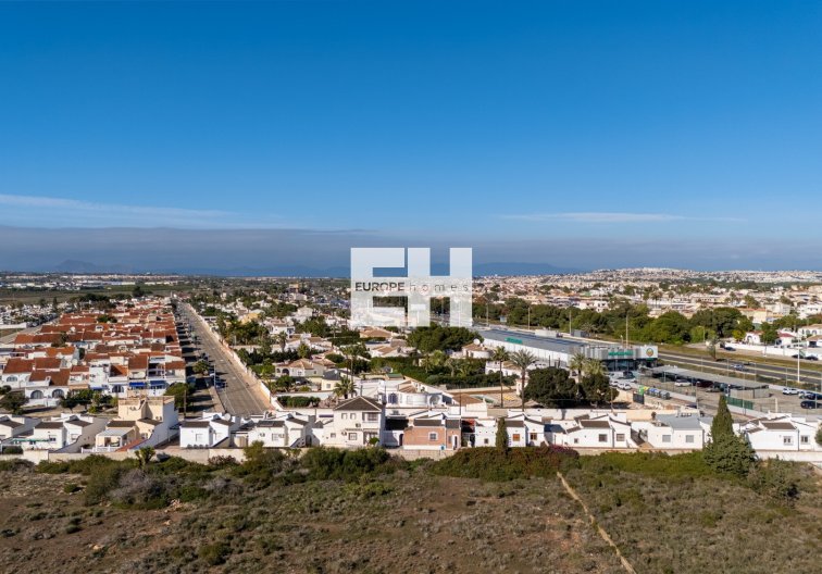Segunda mano - villa - Torrevieja - Costa Blanca