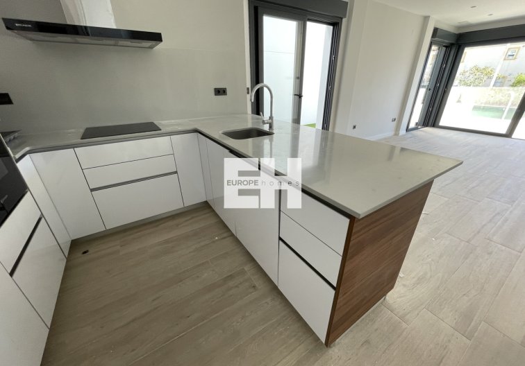 Resale - Apartment - Pilar de la Horadada - Costa Blanca