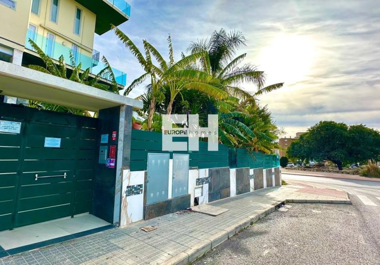 Resale - Apartment - Finestrat