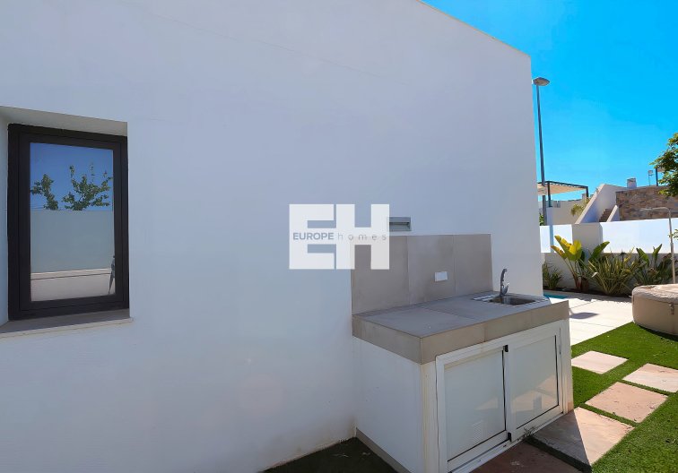 Revente - villa - Pilar de la Horadada - Costa Blanca