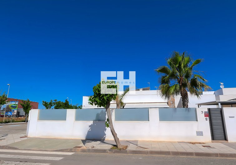 Revente - villa - Pilar de la Horadada - Costa Blanca