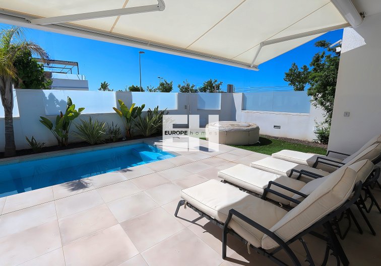 Revente - villa - Pilar de la Horadada - Costa Blanca