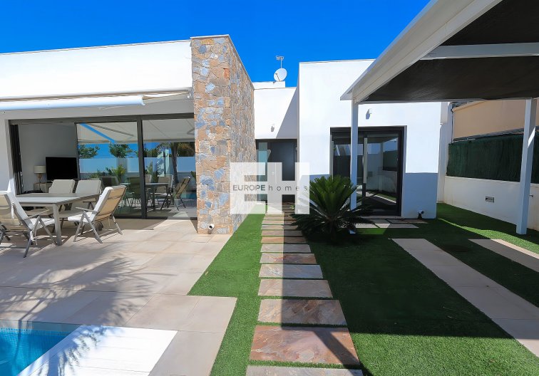 Revente - villa - Pilar de la Horadada - Costa Blanca