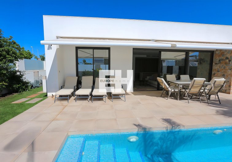 Revente - villa - Pilar de la Horadada - Costa Blanca