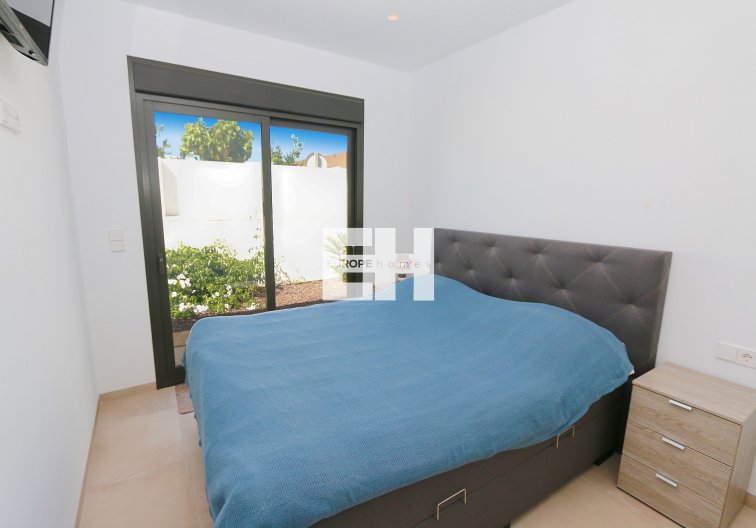 Revente - villa - Pilar de la Horadada - Costa Blanca