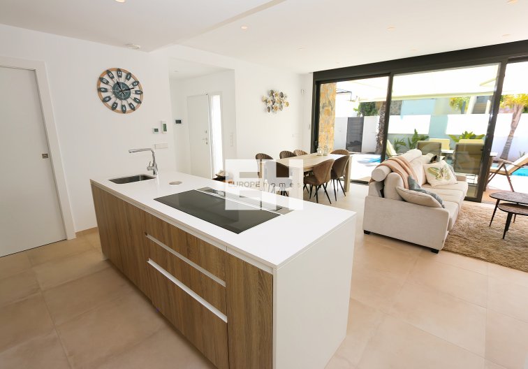 Revente - villa - Pilar de la Horadada - Costa Blanca