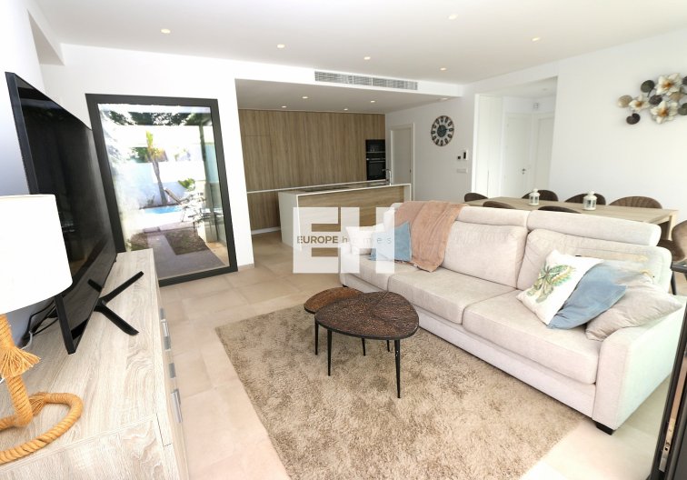 Revente - villa - Pilar de la Horadada - Costa Blanca