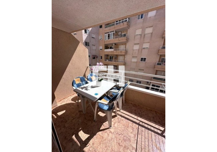 Wiederverkauf - Wohnung - Torrevieja - Centro - Muelle Pesquero
