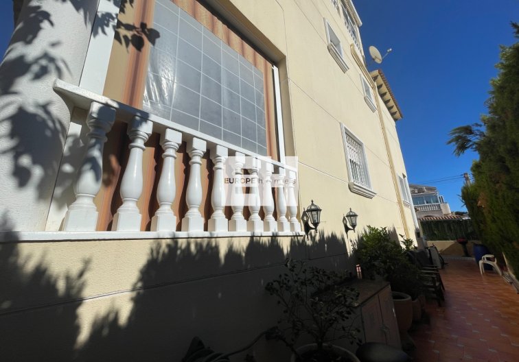 Herverkoop - villa - Guardamar del Segura - Costa Blanca