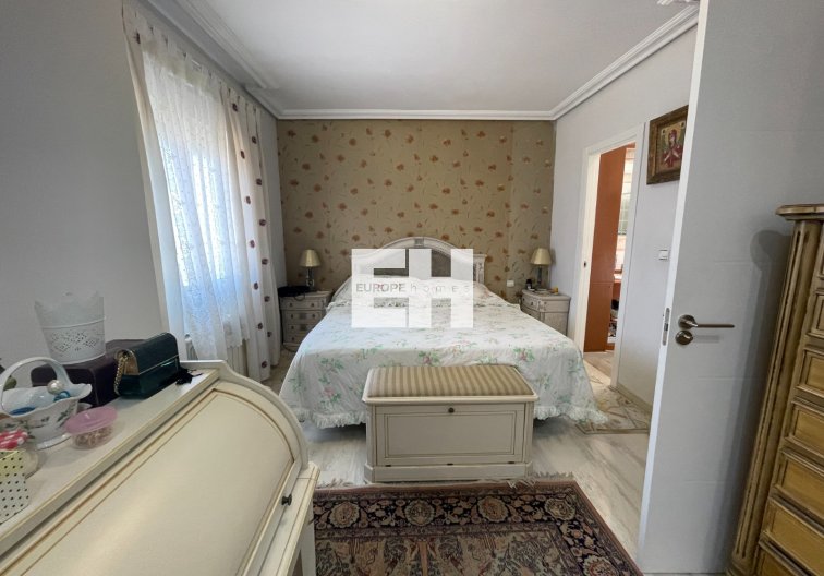Herverkoop - villa - Guardamar del Segura - Costa Blanca