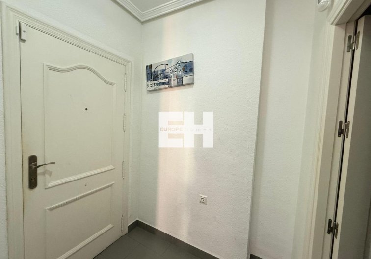 Herverkoop - Appartement - Torrevieja - Las Piscinas Naturales