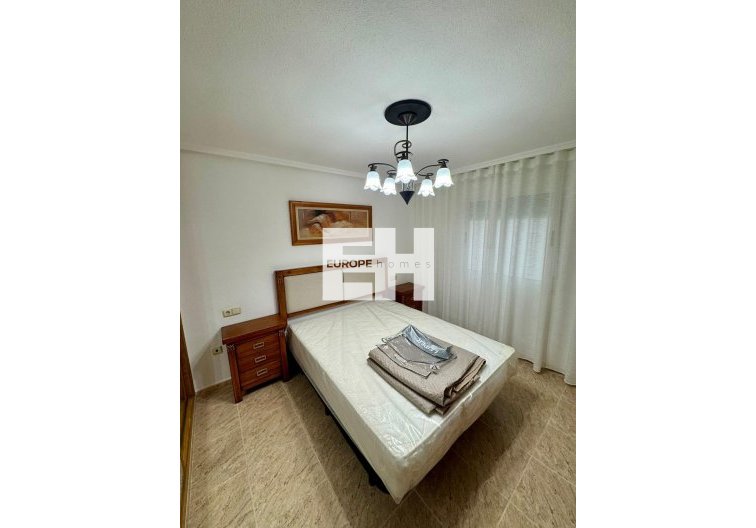 Wiederverkauf - Wohnung - Torrevieja - Centro