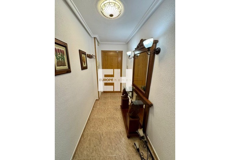 Wiederverkauf - Wohnung - Torrevieja - Centro