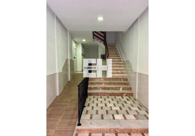 Wiederverkauf - Wohnung - Torrevieja - Centro
