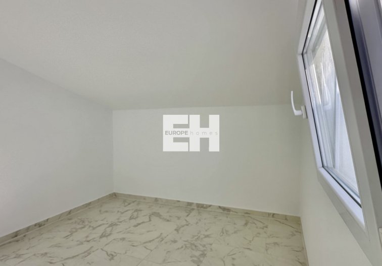 Resale - town house - Torrevieja - Costa Blanca